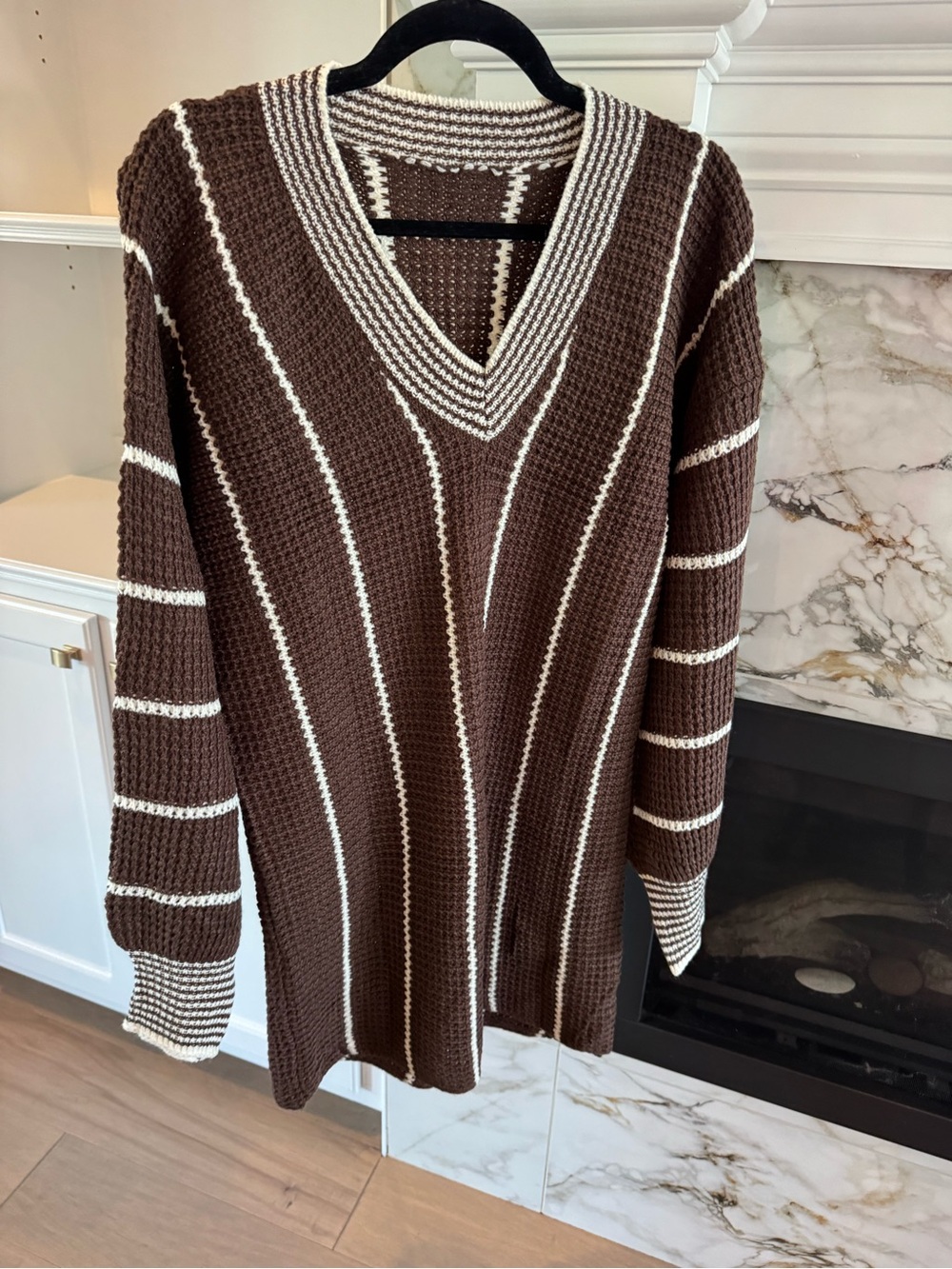 Waffle-Knit V-Neck Stripe Sweater in Brown and Cream